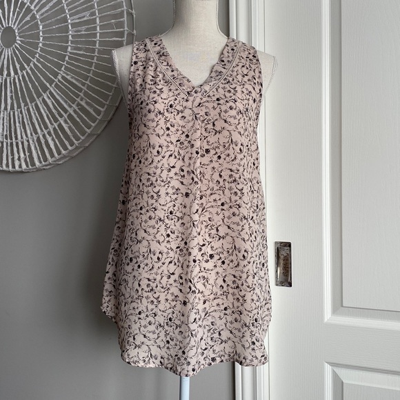 Maurices - Boho Peasant Girl Tank with Black Pleat & Floral Design - Picture 1 of 8